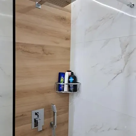 Luxury פאטרה