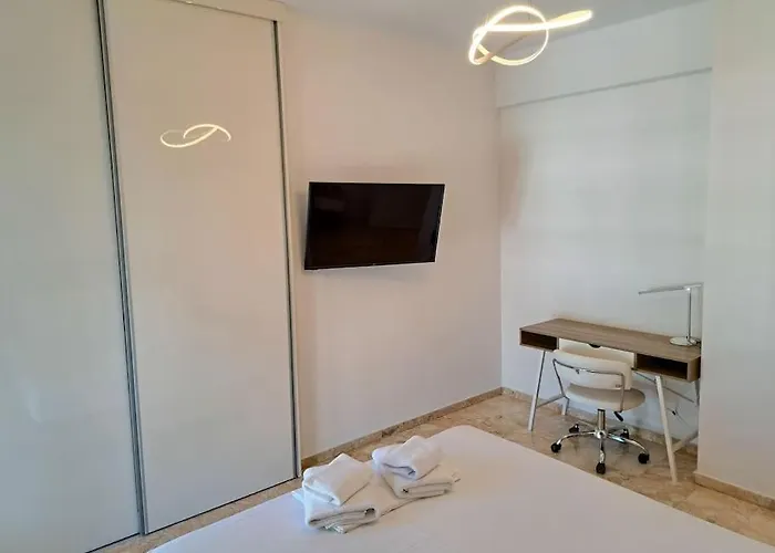 Luxury Apartamento Patras